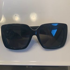 Womens Gucci sunglasses